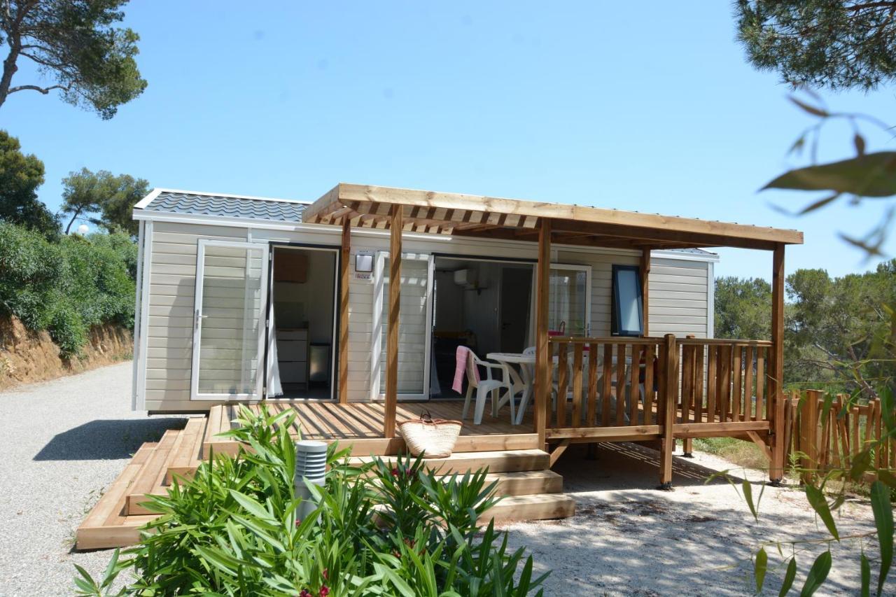 Camping Le Camp Du Domaine 博尔马斯·莱斯·米默萨斯 外观 照片